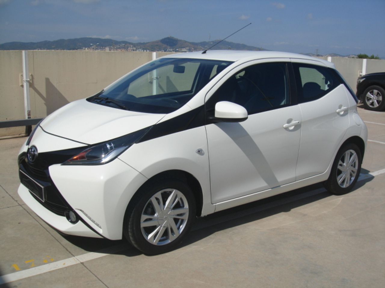 Toyota Aygo 1.0 X-PLAY   - Foto 1