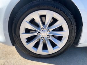 Tesla Model  S GRAN AUTONOMIA AWD   - Foto 3