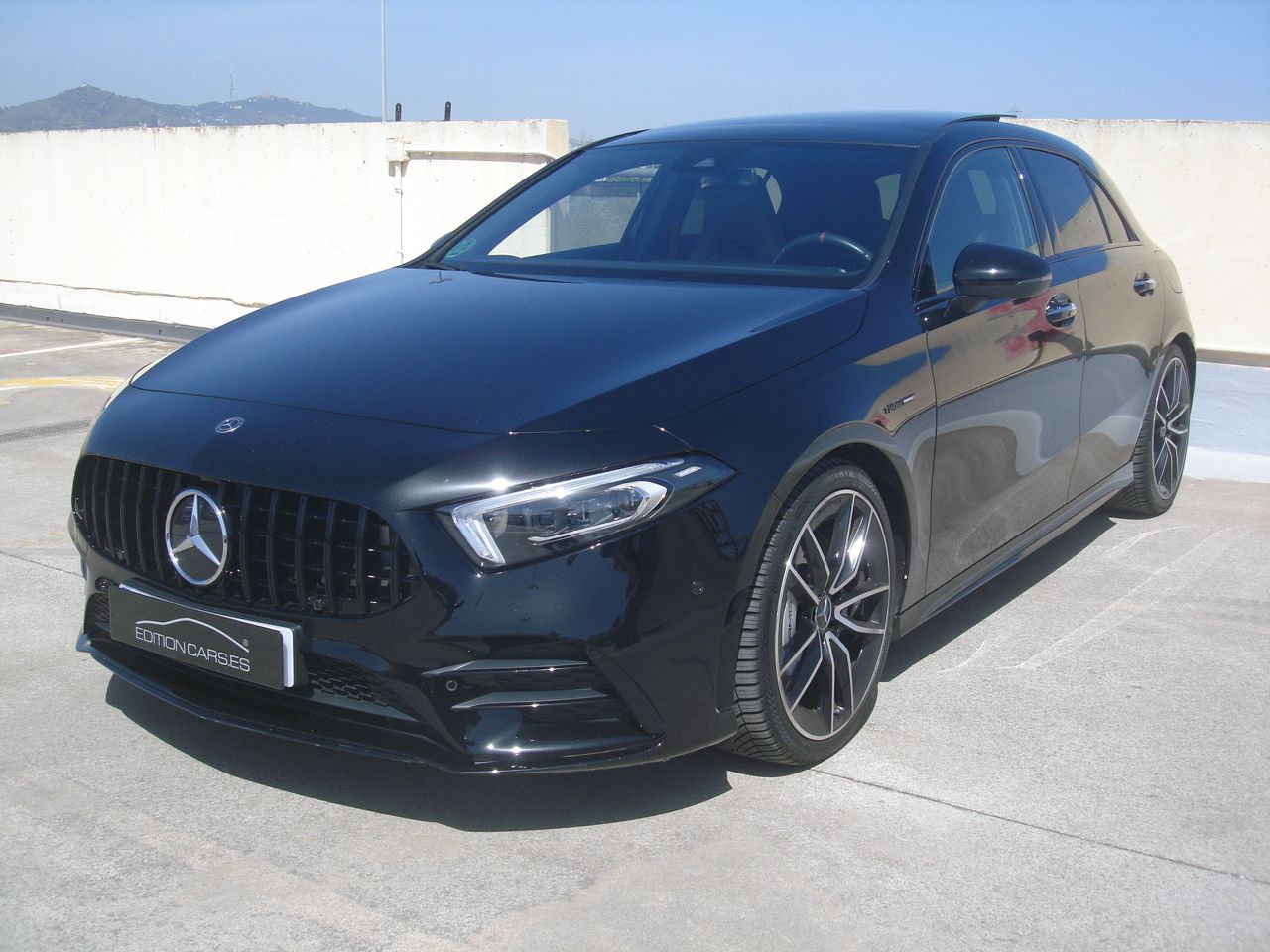 Mercedes Clase A AMG A 35 4MATIC Sedán  - Foto 1