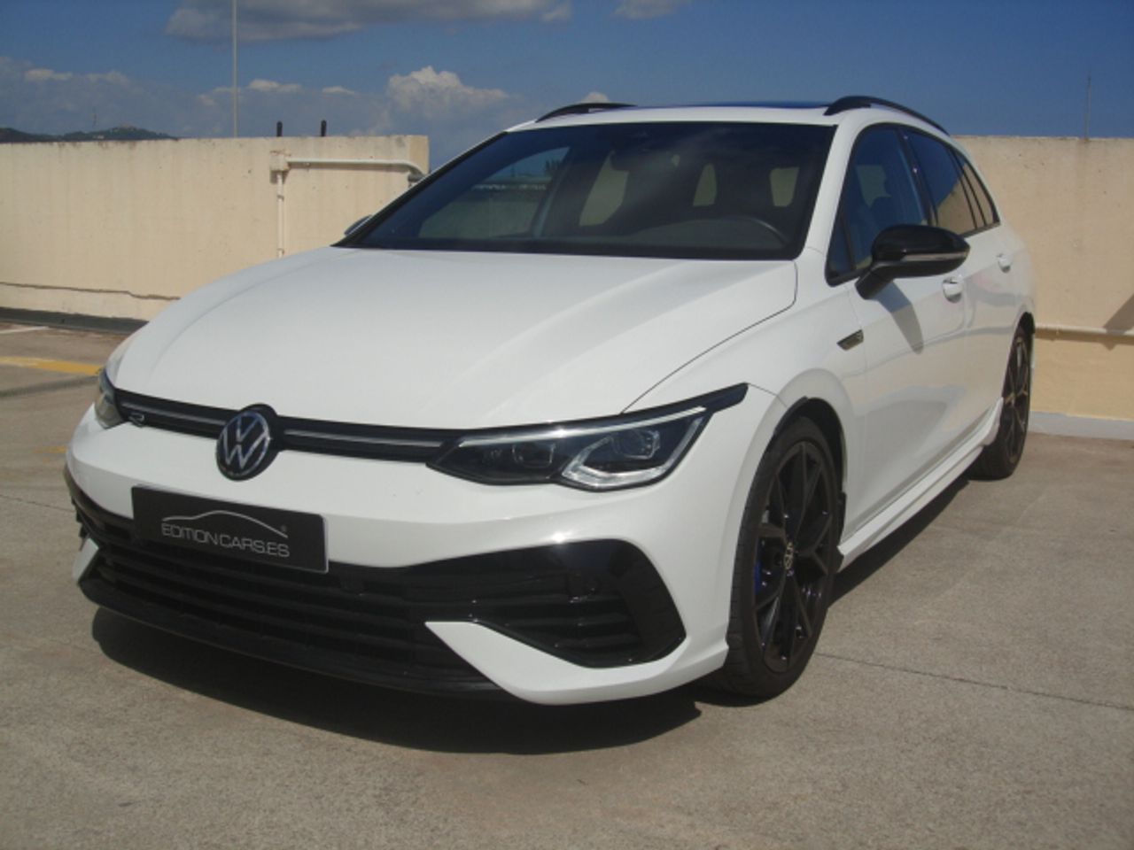 Volkswagen Golf Variant R 2.0 TSI 235 kW  - Foto 1