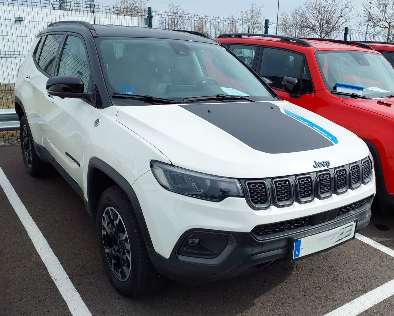 Jeep Compass 1.3 PHEV 177kW (240CV) Trailhawk AT AWD - Foto 1