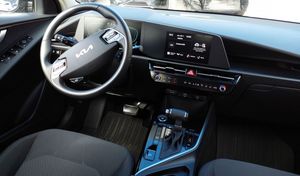 Kia Niro 1.6 GDi PHEV 135kW (183CV) Drive - Foto 6