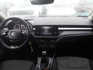 Skoda Fabia Ambition 1.0 95CV - Foto 9