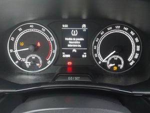 Skoda Fabia Ambition 1.0 95CV - Foto 7