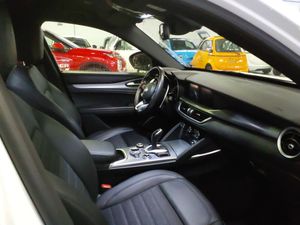 Alfa Romeo Stelvio 2.2 Diesel 118kW (160CV) SPRINT RWD - Foto 6