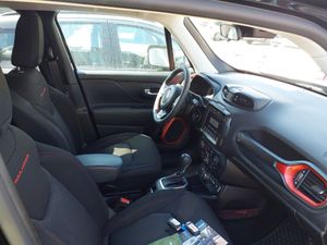 Jeep Renegade 4xe 1.3 PHEV 177 kW(240CV) Trailhawk AT - Foto 5