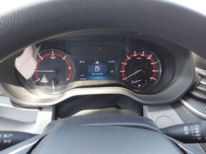 Maxus Euniq 5 53 kWh - Foto 11