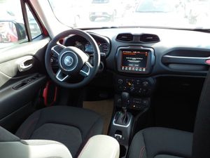 Jeep Renegade 4xe Trailhawk 1.3 PHEV 240hp AT EAWD - Foto 7
