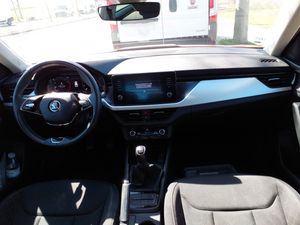 Skoda Kamiq 1.0 TSI 81kW (110CV) AMBITION - Foto 8