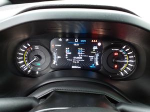 Jeep Renegade 4xe Trailhawk 1.3 PHEV 240hp AT EAWD - Foto 8