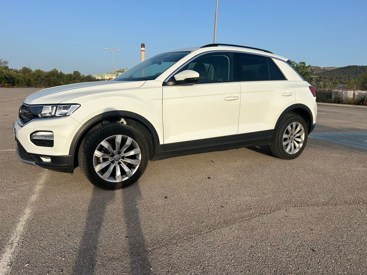 Volkswagen T-Roc ADVANCE 1.0 TSI 115cv   - Foto 1