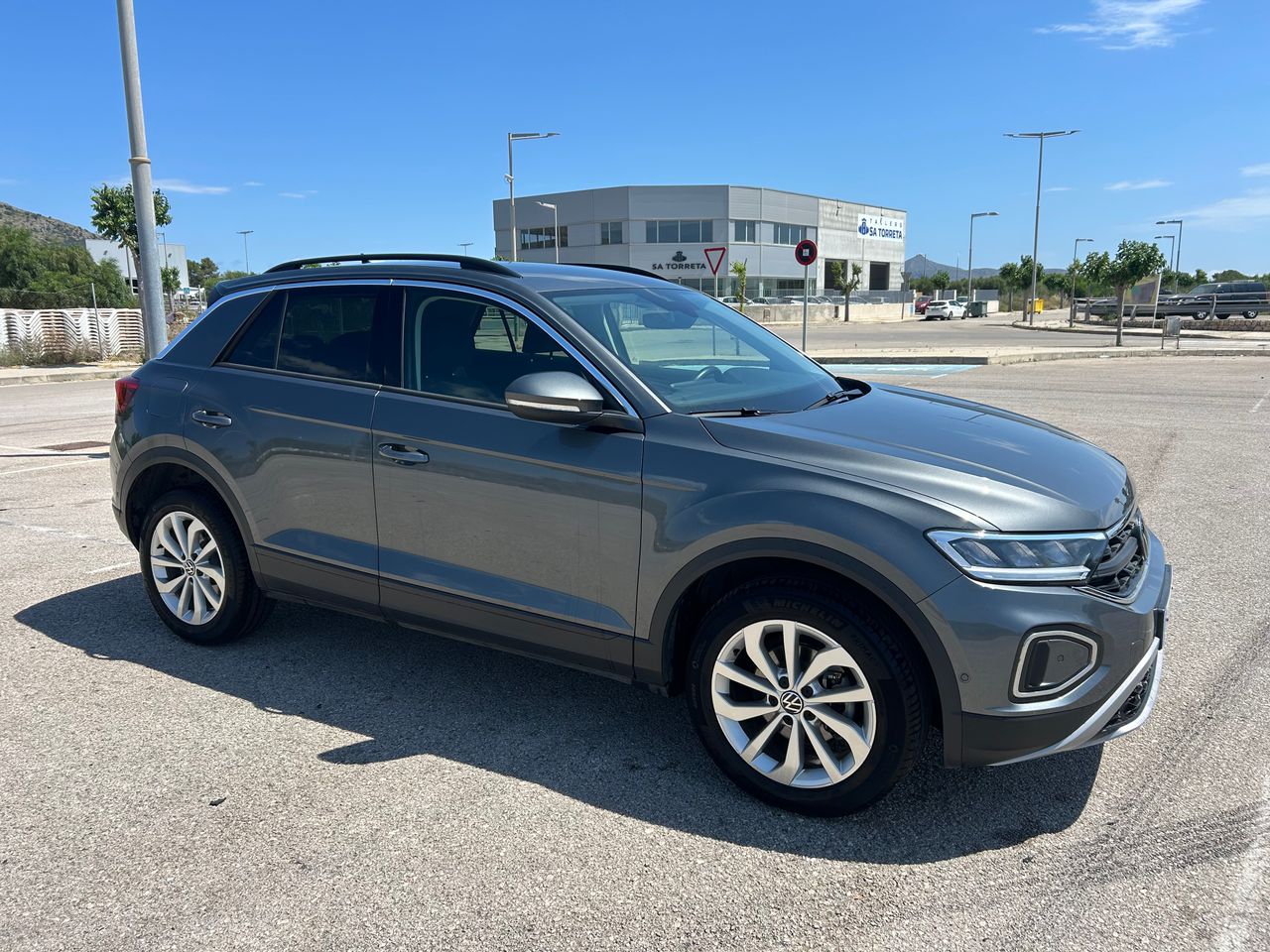 Volkswagen T-Roc LIFE 1.0 110cv   - Foto 1
