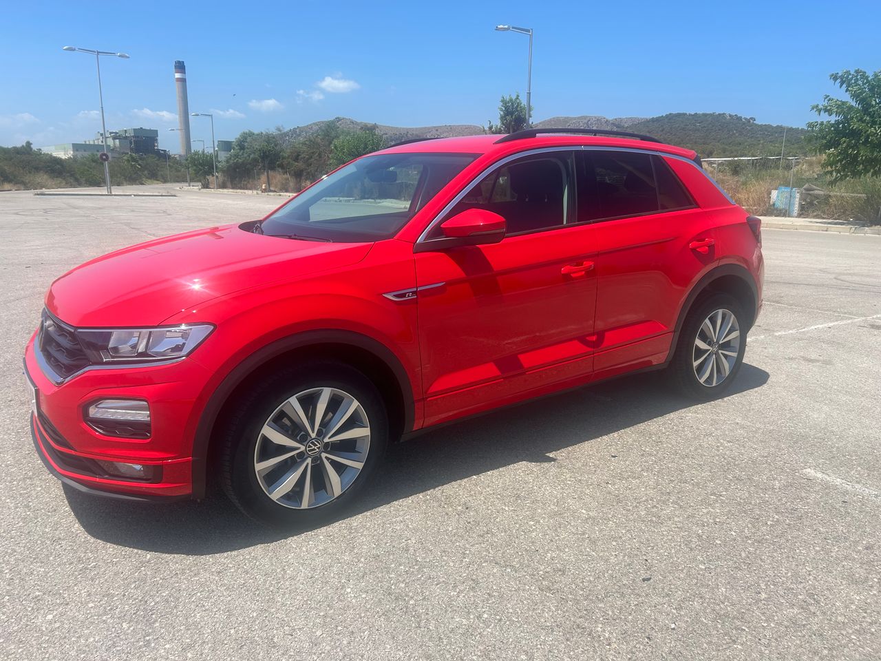 Volkswagen T-Roc R-LINE 1.0 110CV   - Foto 1