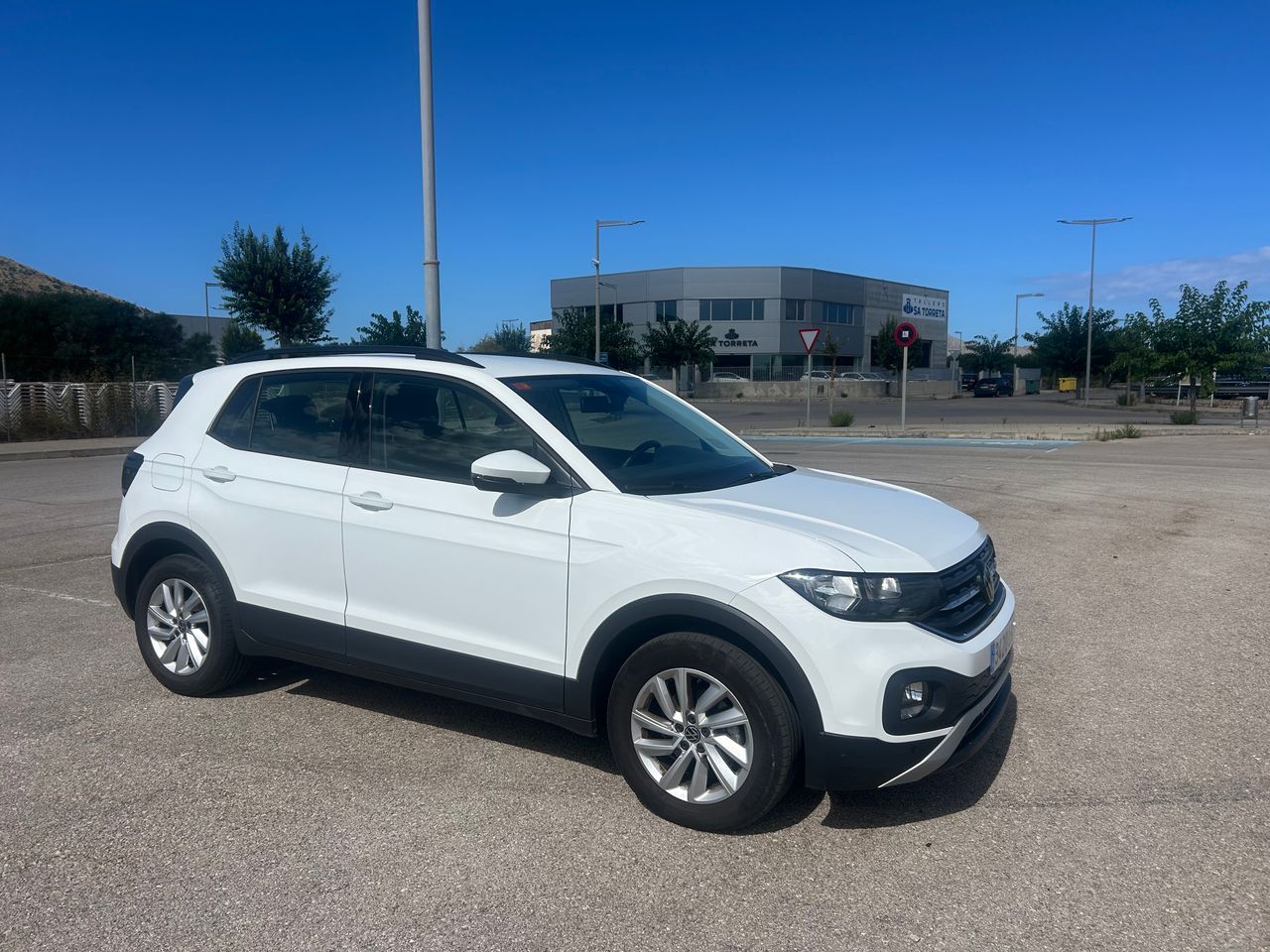 Volkswagen T-Cross ADVANCE 1.0 TSI 110cv DSG   - Foto 1