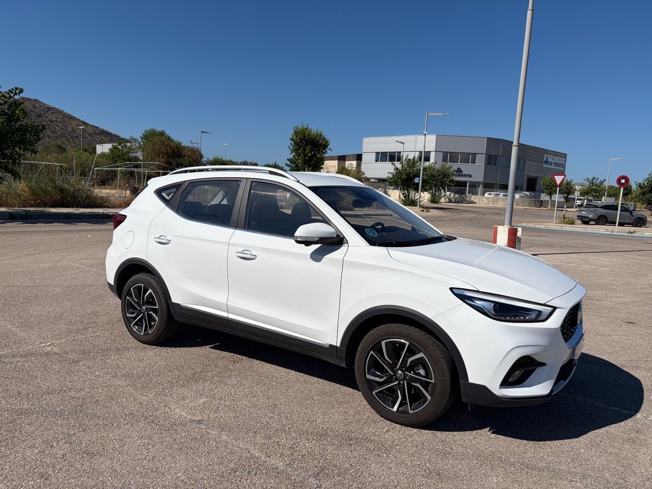 MG ZS Luxury 1.5 VTI-tech  - Foto 1