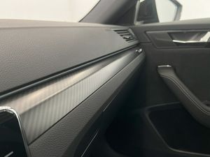 Skoda Superb Combi Iv 1.4 Tsi Dsg Hybrido Sporline  - Foto 18