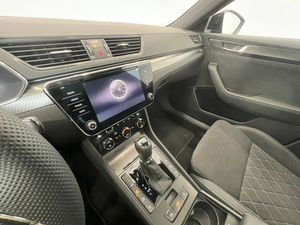 Skoda Superb Combi Iv 1.4 Tsi Dsg Hybrido Sporline  - Foto 19