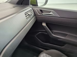 Volkswagen Taigo R-line 1.0 Tsi 115 Cv Dsg  - Foto 14