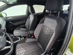 Volkswagen Taigo R-line 1.0 Tsi 115 Cv Dsg  - Foto 11