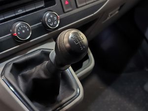 Volkswagen Transporter 6.1 Furgon Batalla Corta 2.0 Tdi 81 K  - Foto 16