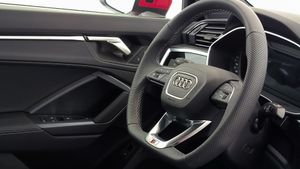 Audi Q3 35 Tdi 150 Cv Stronic Black Line Edition  - Foto 18