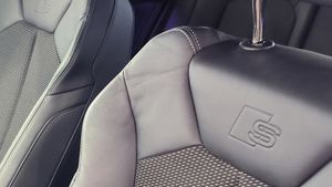 Audi Q3 35 Tfsi 150 Cv Stronic Black Line  - Foto 12