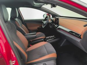 Volkswagen Id.5 Pro Performance 150 Kw 204 Cv 77 Kwh Automatico 1 Vel.  - Foto 5