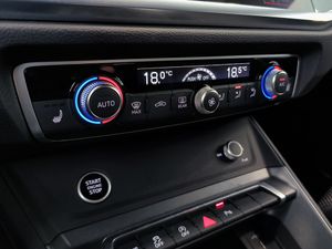 Audi Q3 35 Tfsi 150 Cv Stronic Black Line  - Foto 19