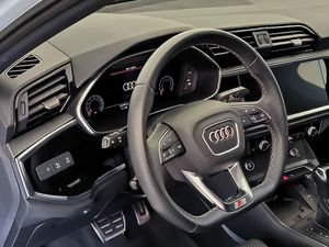 Audi Q3 35 Tfsi 150 Cv Stronic Black Line  - Foto 11