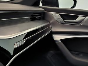 Audi A6 Avant 40 Tdi 204cv Stronic Black Line  - Foto 13