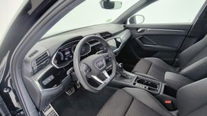 Audi Q3 35 Tfsi 150cv Stronic Black Line  - Foto 10