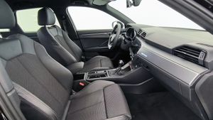 Audi Q3 35 Tfsi 150cv Stronic Black Line  - Foto 9