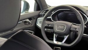 Audi Q3 35 Tfsi 150cv Stronic Black Line  - Foto 16