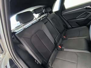 Audi Q3 35 Tdi 150 Cv S Tronic Black Line  - Foto 8