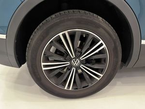 Volkswagen Tiguan 1.5 Tsi 150 Cv Life  - Foto 8