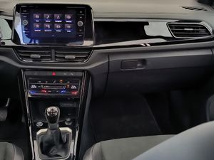 Volkswagen T-roc Dark Line 2.0 Tdi 115 Cv  - Foto 19