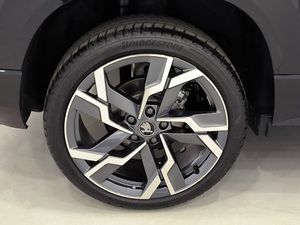 Skoda Karoq Sportline 1.5 Tsi 150 Cv Dsg  - Foto 8