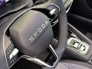 Skoda Octavia 1.5 Tsi M-hev 150cv Dsg  - Foto 11