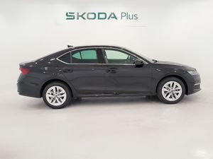 Skoda Octavia 1.5 Tsi M-hev 150cv Dsg  - Foto 3