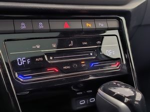 Volkswagen T-roc R 2.0 Tsi 300 Cv Dsg 4 Motion  - Foto 16