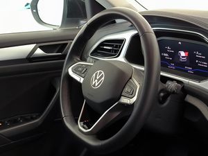 Volkswagen T-roc 2.0 Tdi 150 Cv Dark  - Foto 14