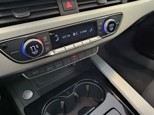 Audi A4 Avant 35 Tdi 163 Cv Stronic Black Limited  - Foto 19