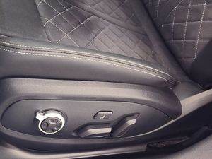 Audi A4 Avant 35 Tdi 163 Cv Stronic Black Limited  - Foto 12