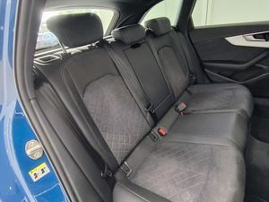 Audi A4 Avant 35 Tdi 163 Cv Stronic Black Limited  - Foto 8