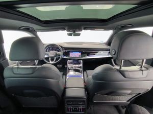 Audi Q8 50 Tdi 286 Cv Q Stronic Black Line  - Foto 17