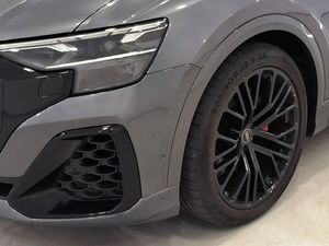 Audi Q8 50 Tdi 286 Cv Q Stronic Black Line  - Foto 5