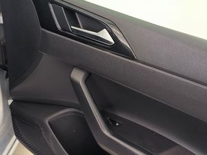 Volkswagen Polo 1.0 Tsi 95 Cv Life  - Foto 17