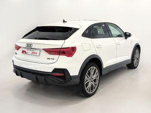 Audi Q3 Sb 35 Tdi 150 Cv Dsg Black Line  - Foto 4