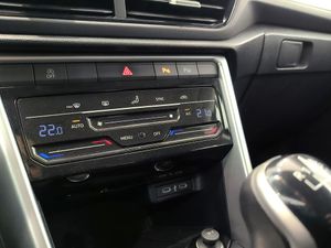 Volkswagen T-roc 1.5 Tsi 150 Cv Dark  - Foto 17