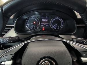 Skoda Kamiq 1.5 Tsi 150 Cv Dsg Style  - Foto 16